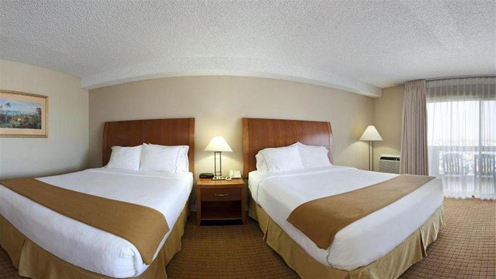 Holiday Inn Express Hotel & Suites Ventura Harbor By Ihg Εξωτερικό φωτογραφία