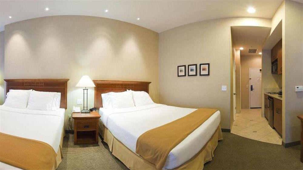 Holiday Inn Express Hotel & Suites Ventura Harbor By Ihg Εξωτερικό φωτογραφία