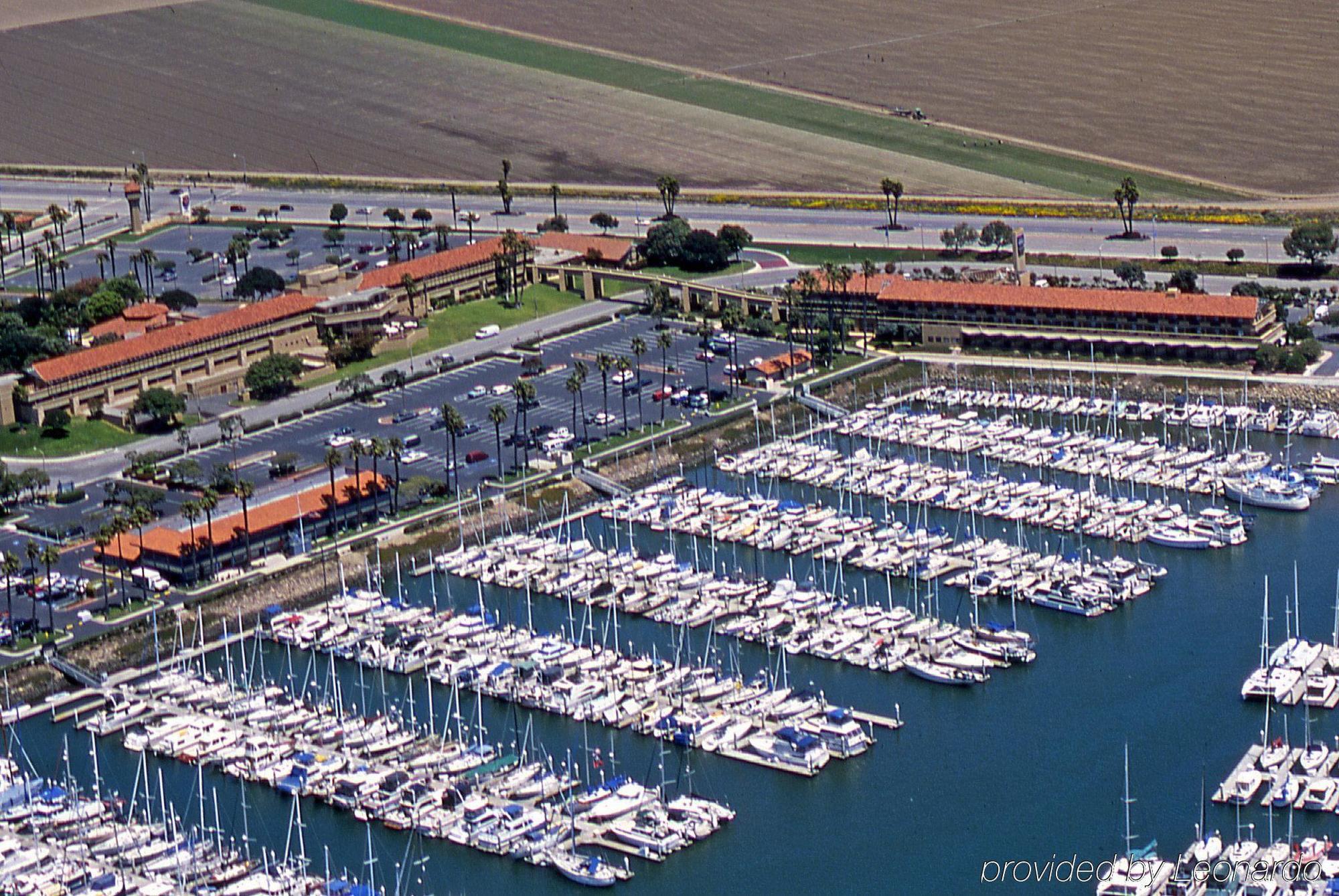 Holiday Inn Express Hotel & Suites Ventura Harbor By Ihg Εξωτερικό φωτογραφία
