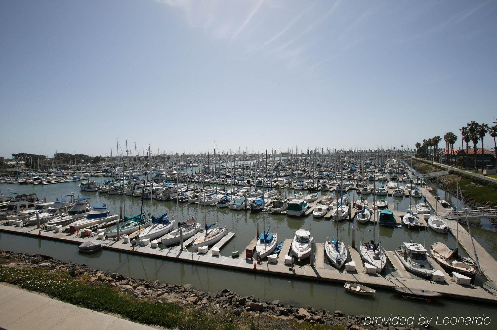 Holiday Inn Express Hotel & Suites Ventura Harbor By Ihg Εξωτερικό φωτογραφία