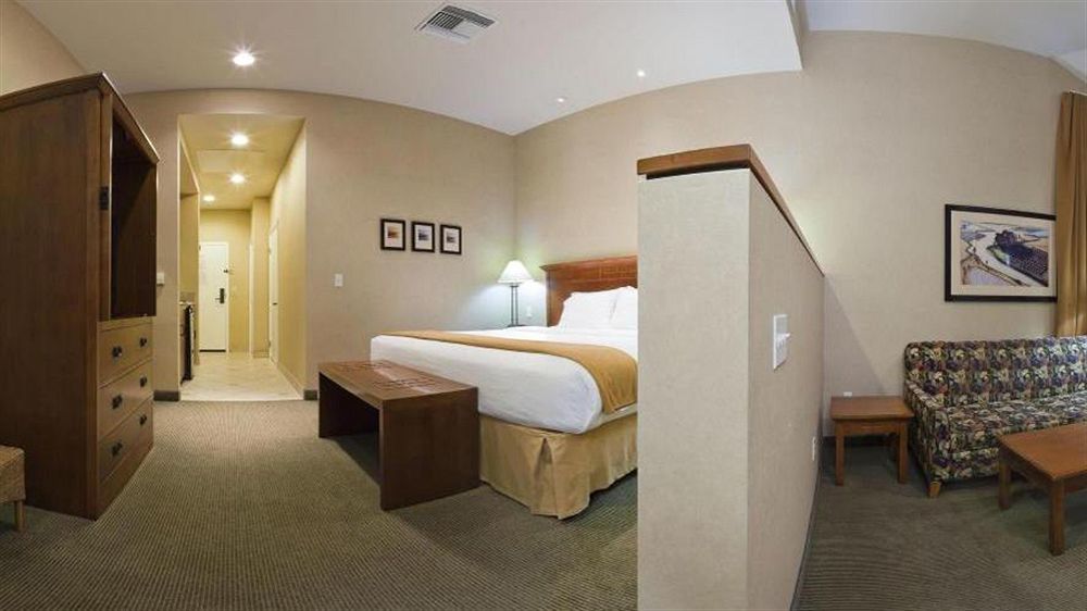 Holiday Inn Express Hotel & Suites Ventura Harbor By Ihg Εξωτερικό φωτογραφία