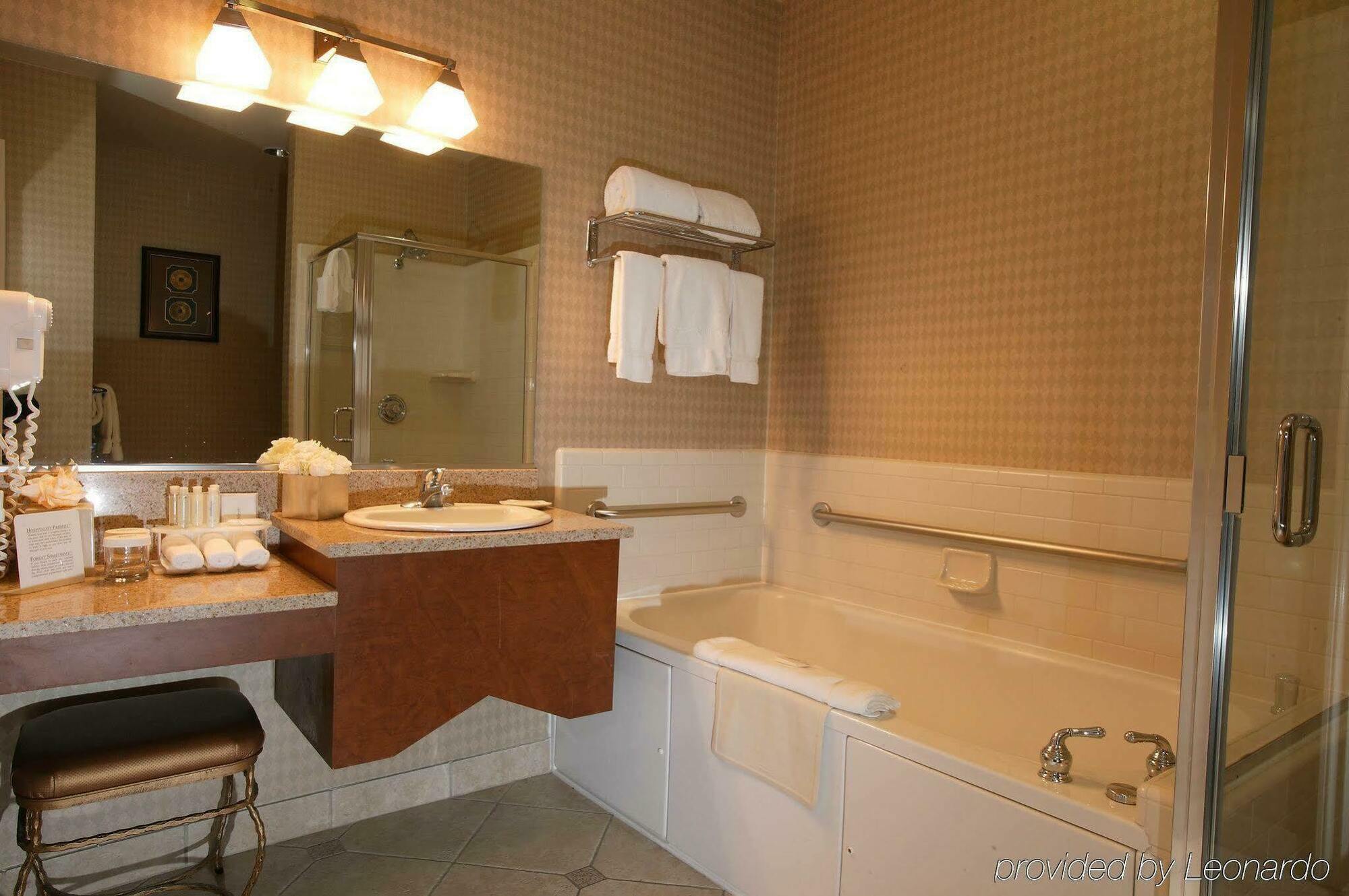 Holiday Inn Express Hotel & Suites Ventura Harbor By Ihg Εξωτερικό φωτογραφία